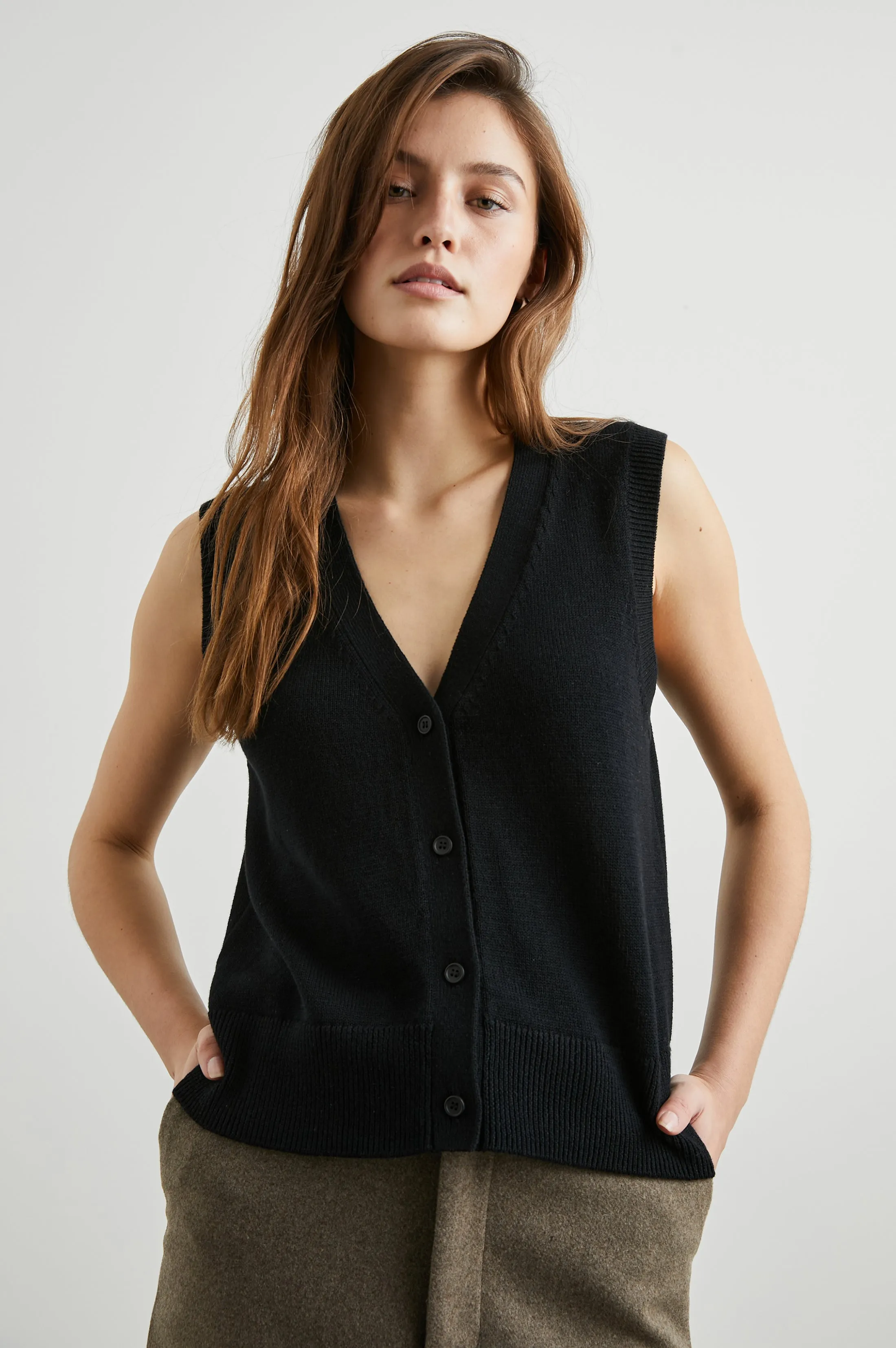 ANNIKA VEST - JET BLACK