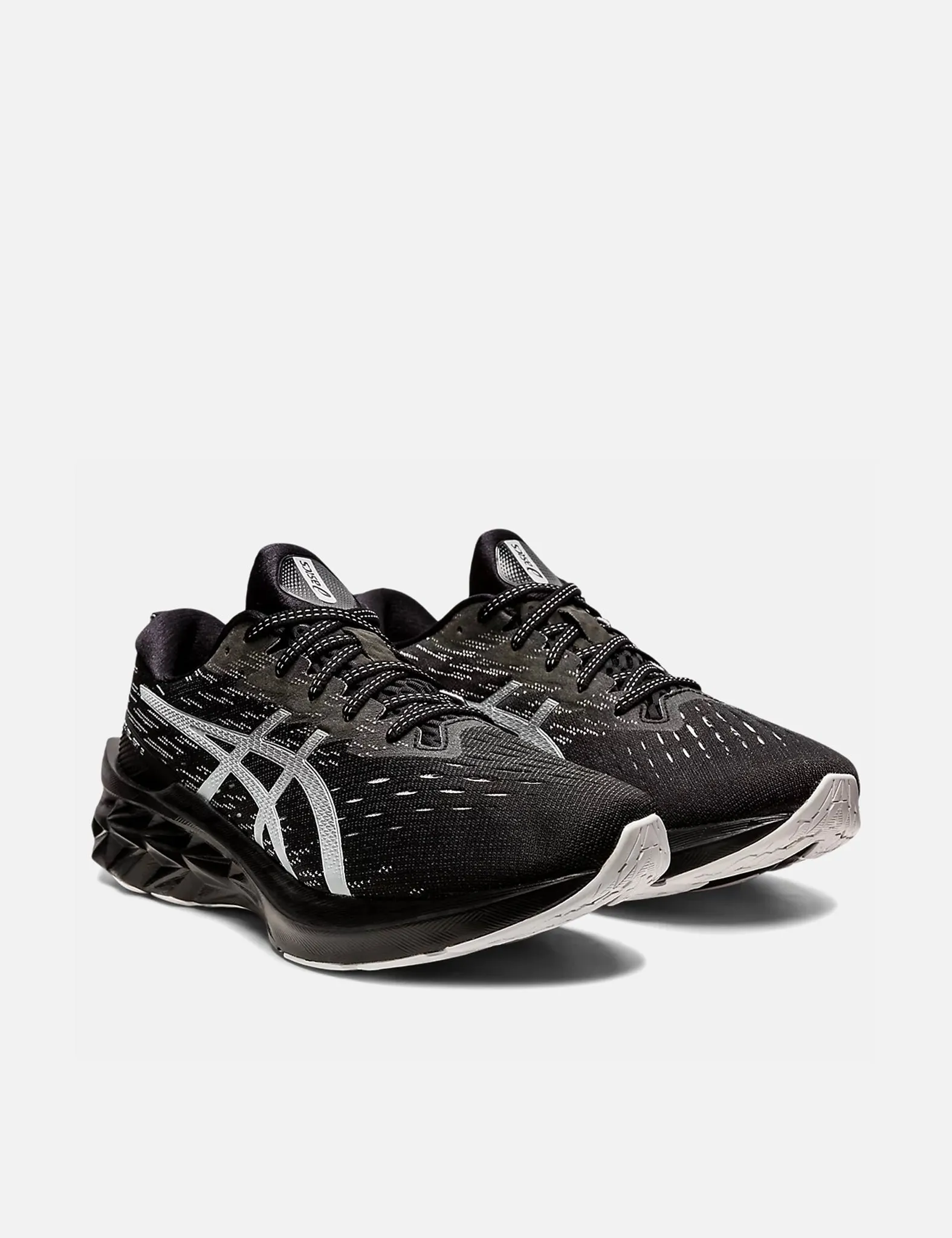 ASICS Novablast 2 Trainers - Black/Pure Silver