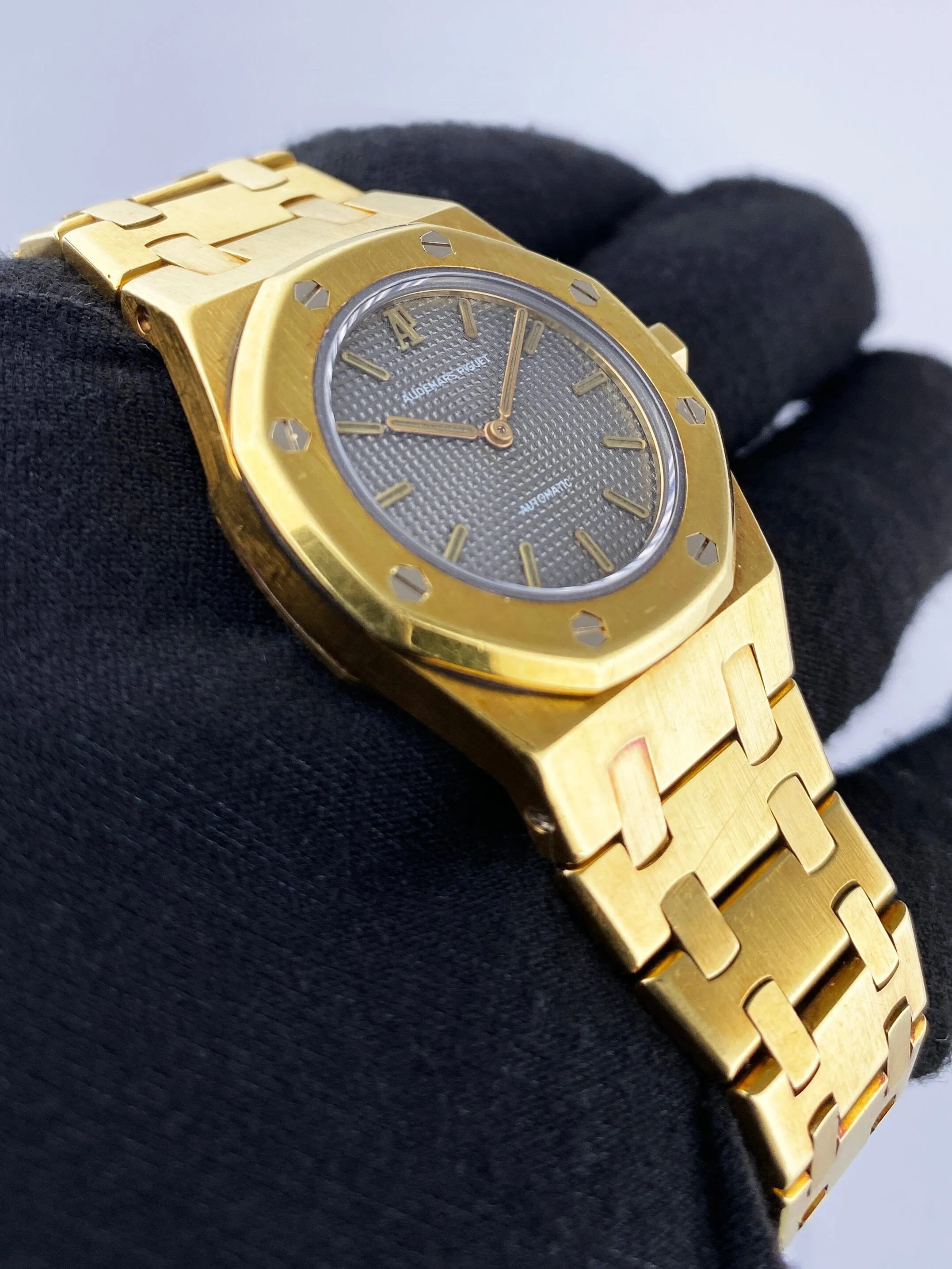 Audemars Piguet Royal Oak Gray Dial 18K Yellow Gold Ladies Watch