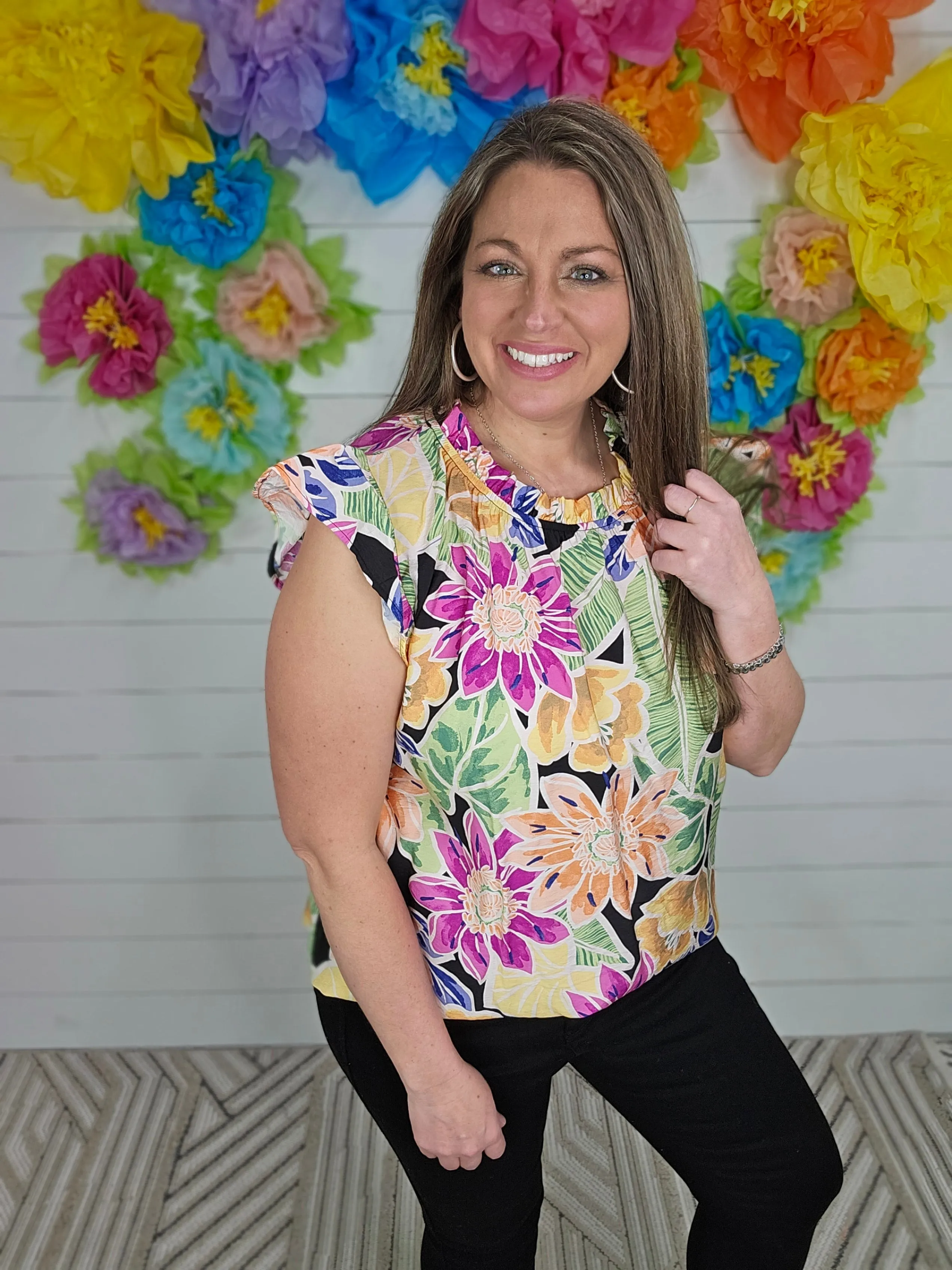 BLACK TOP W/ BOLD FLORAL PRINT AND RUFFLE CAP SLEEVE