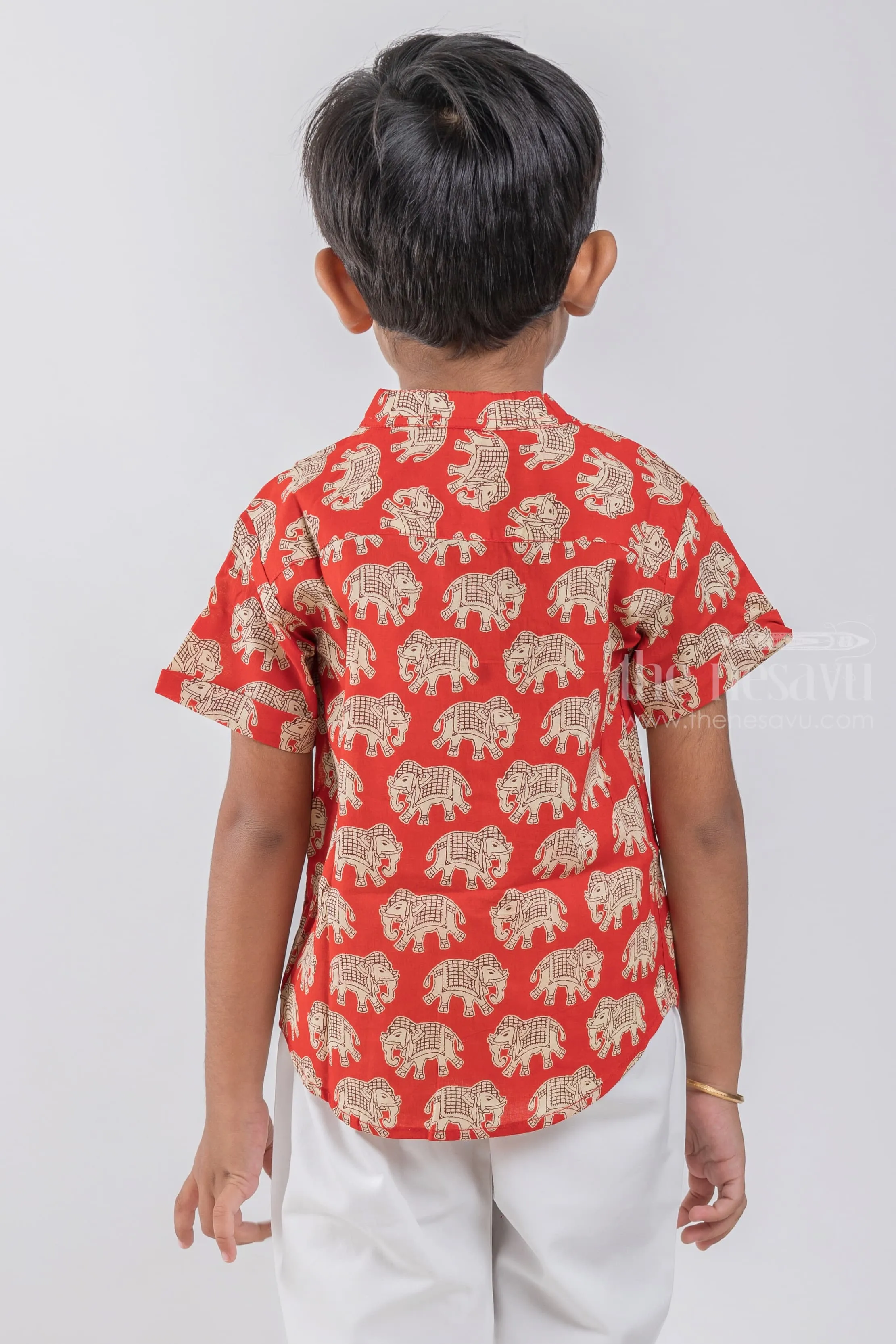 Boys Madhubani Elephant Printed Red Cotton Shirt by The Nesavu