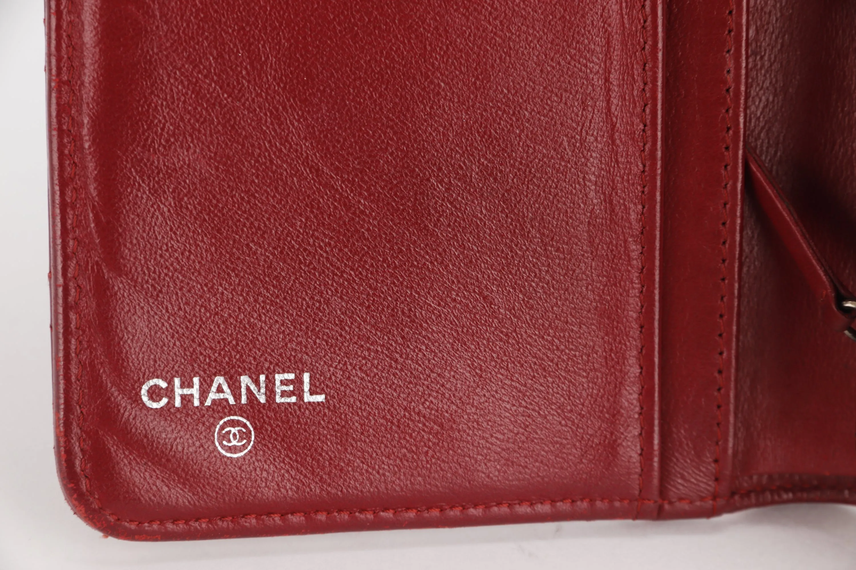 CHANEL BIFOLD WALLET (1679xxxx) RED LAMBSKIN SILVER HARDWARE, WITH CARD & BOX