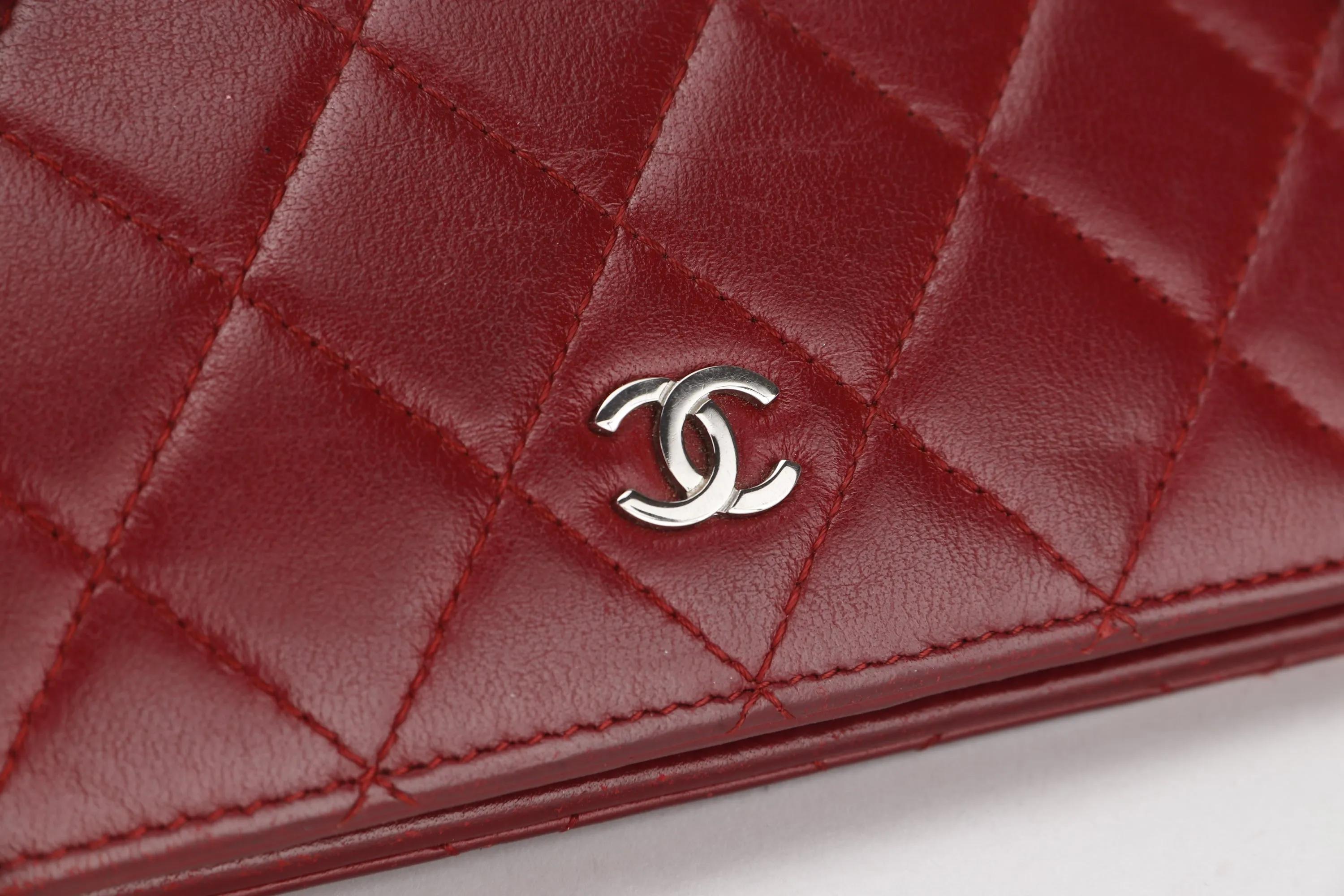 CHANEL BIFOLD WALLET (1679xxxx) RED LAMBSKIN SILVER HARDWARE, WITH CARD & BOX