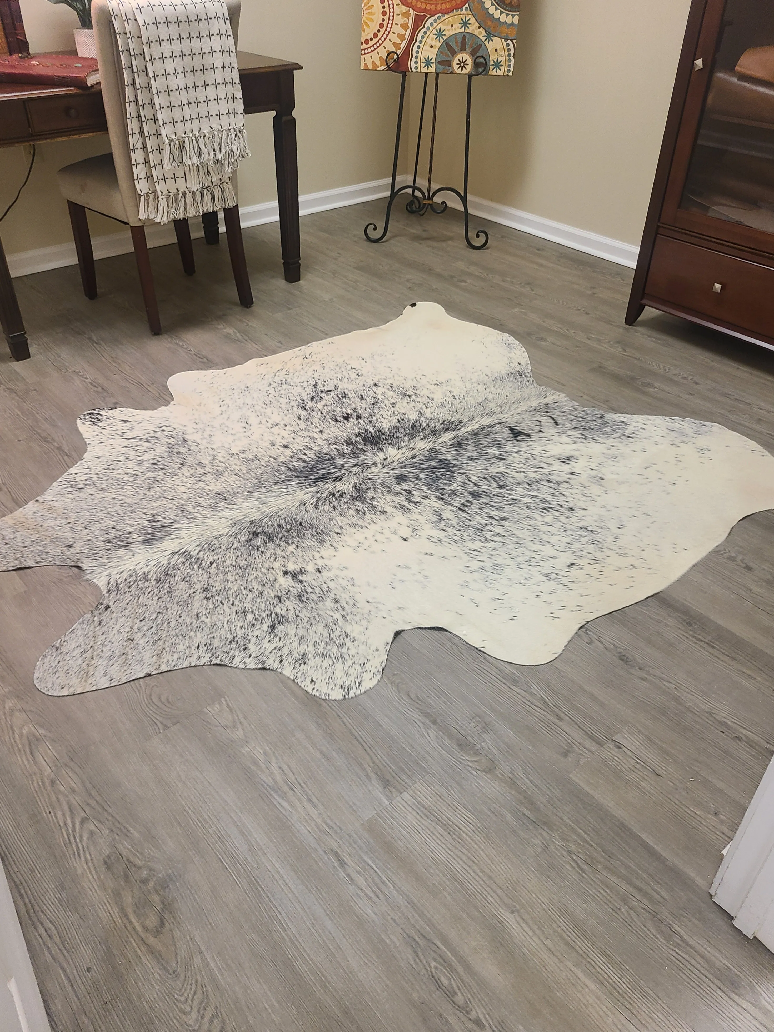 Colombian Cowhide Rug -  Salt & Pepper Light - 8 ft x 6 ft