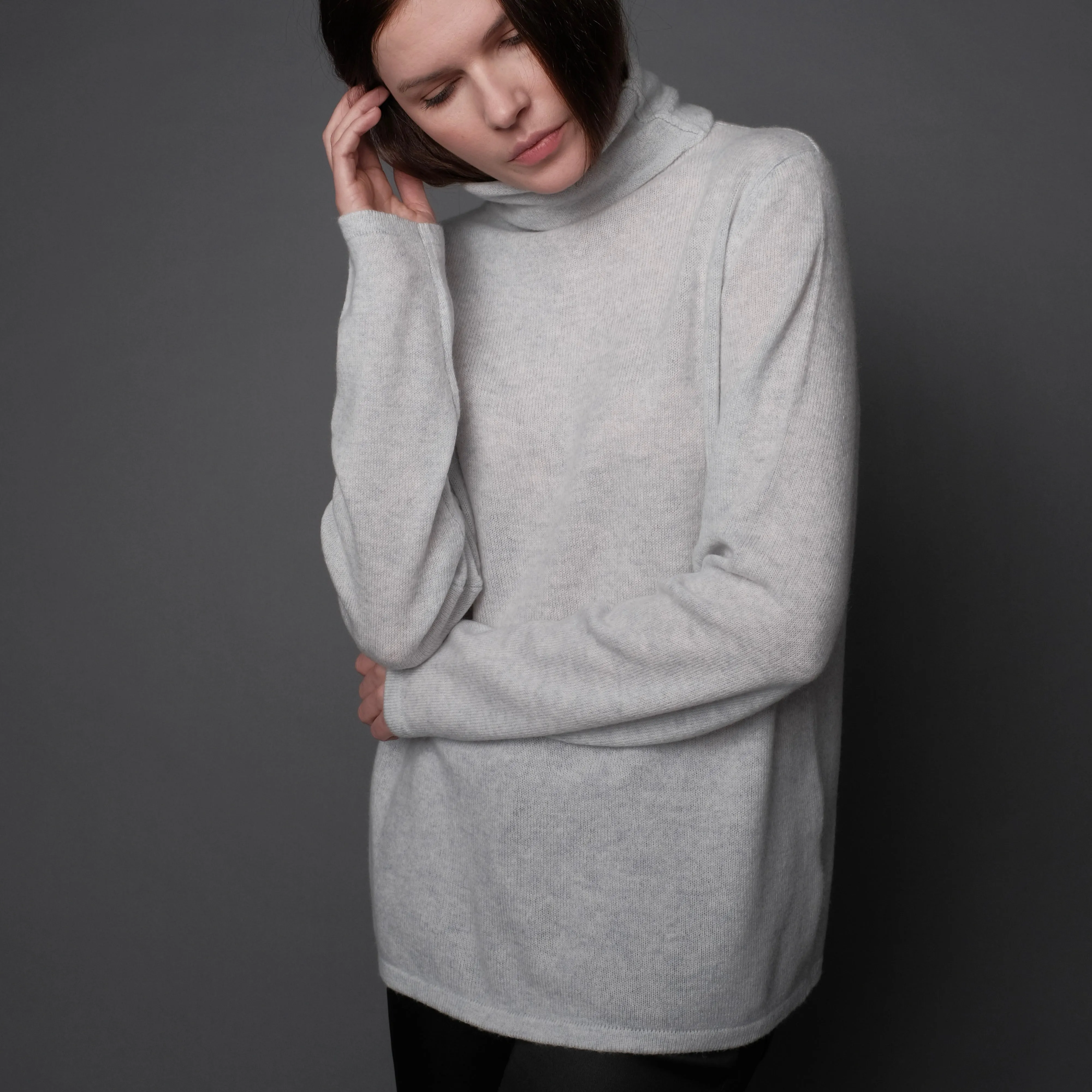 Flodden Roll Neck Cashmere Sweater - Silver Grey