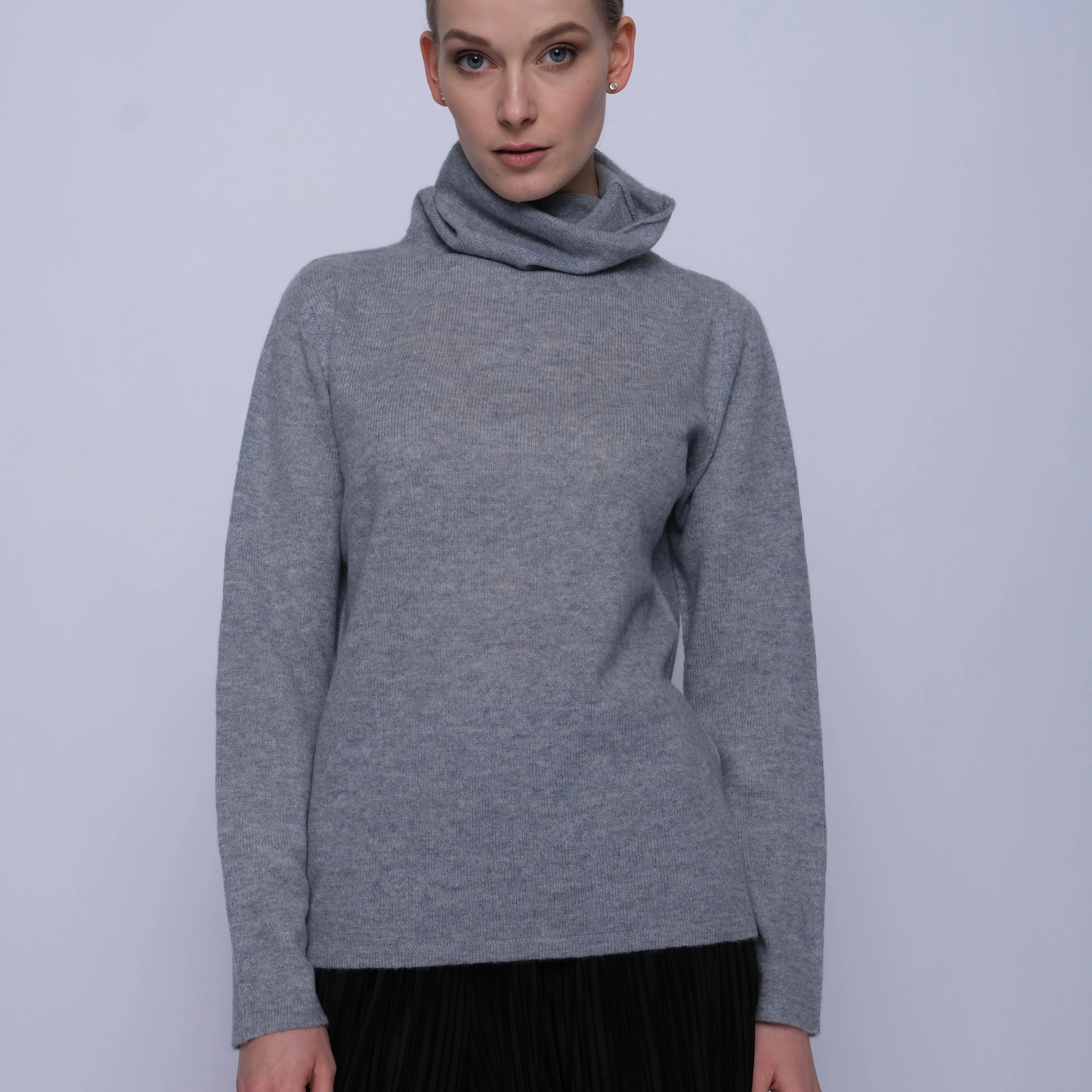 Flodden Roll Neck Cashmere Sweater - Silver Grey