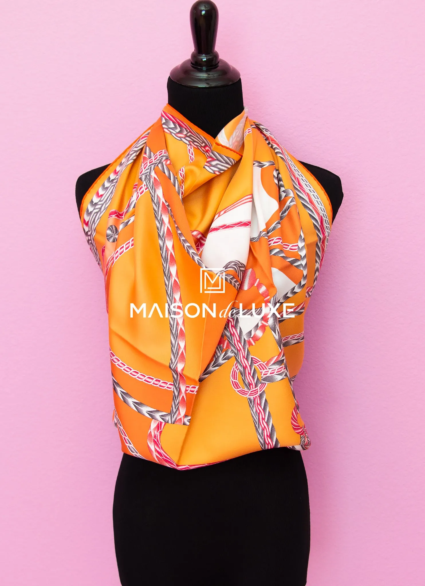 Hermes "Robe du Soir" Peach Twill Silk 90 cm Scarf