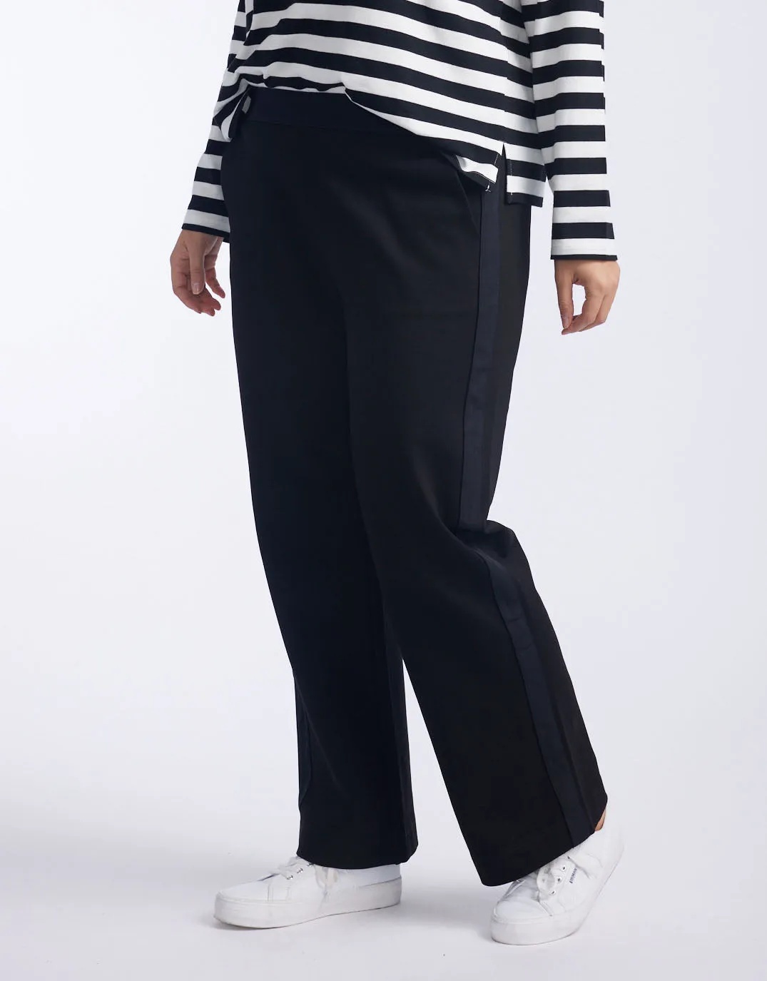 Timeless Straight Leg Ponti Pant - Black On Black