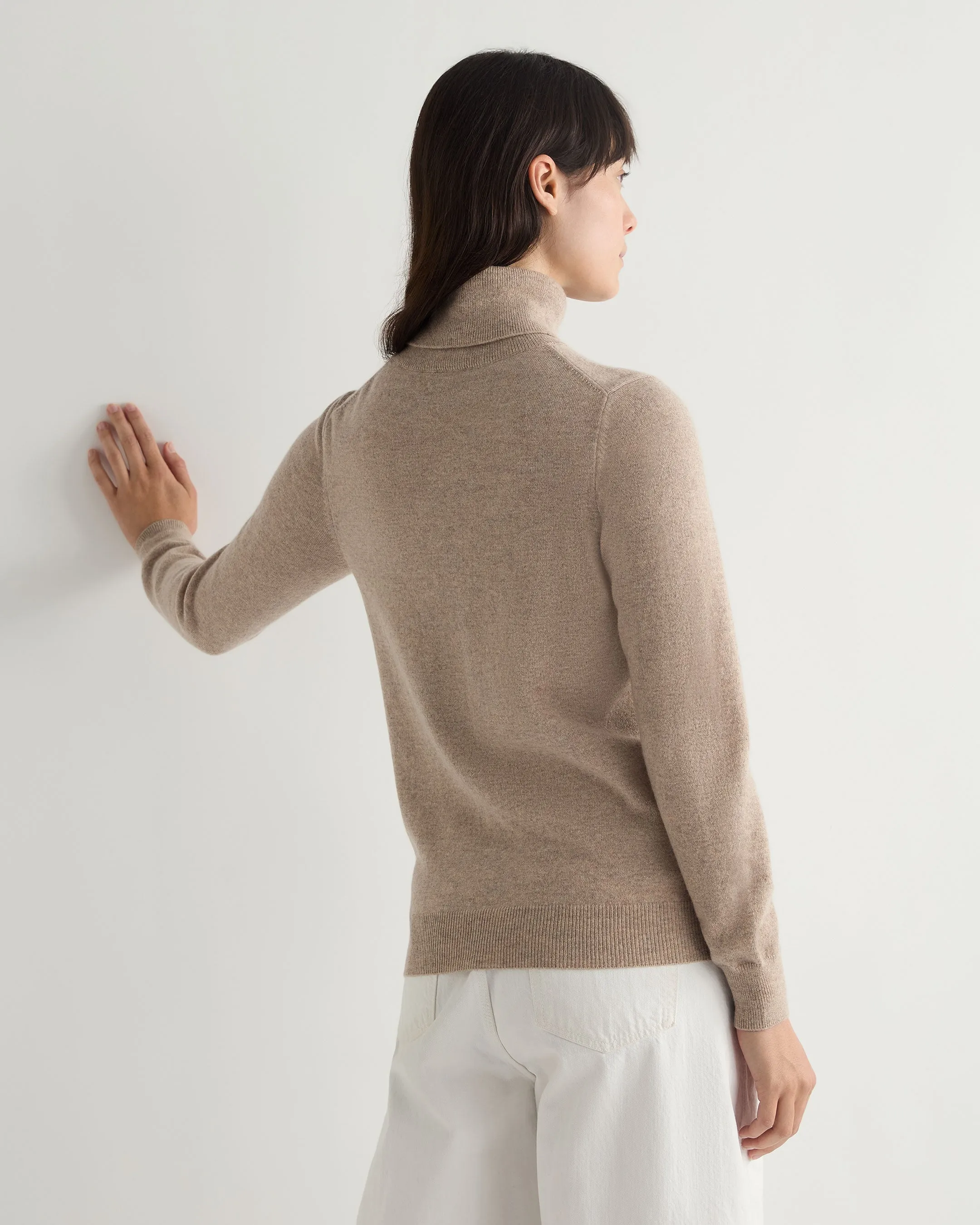 Women's Luna Turtle Neck Cashmere Sweater Oatmeal Brown